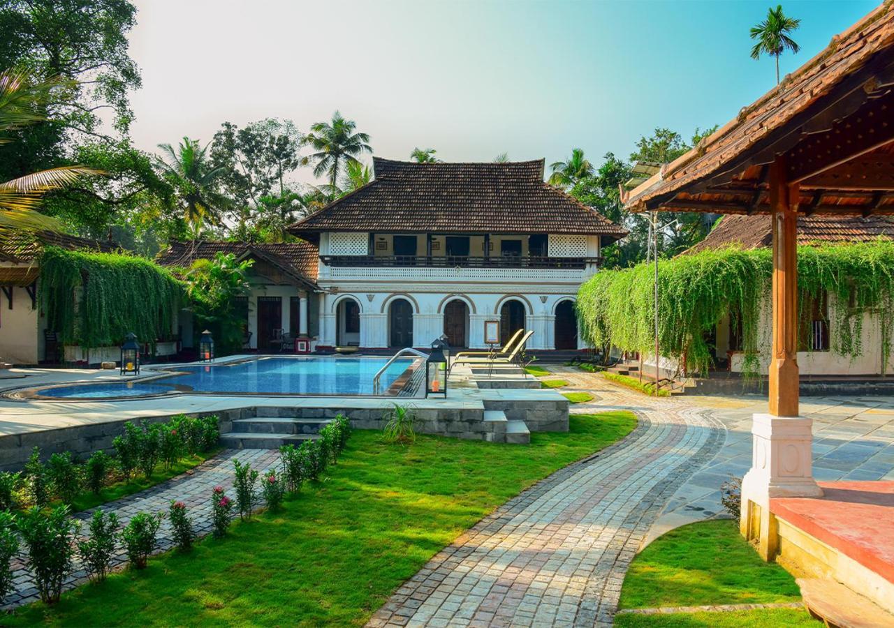 Kumarakom Tharavadu - A Heritage Hotel, Kumarakom Exterior photo